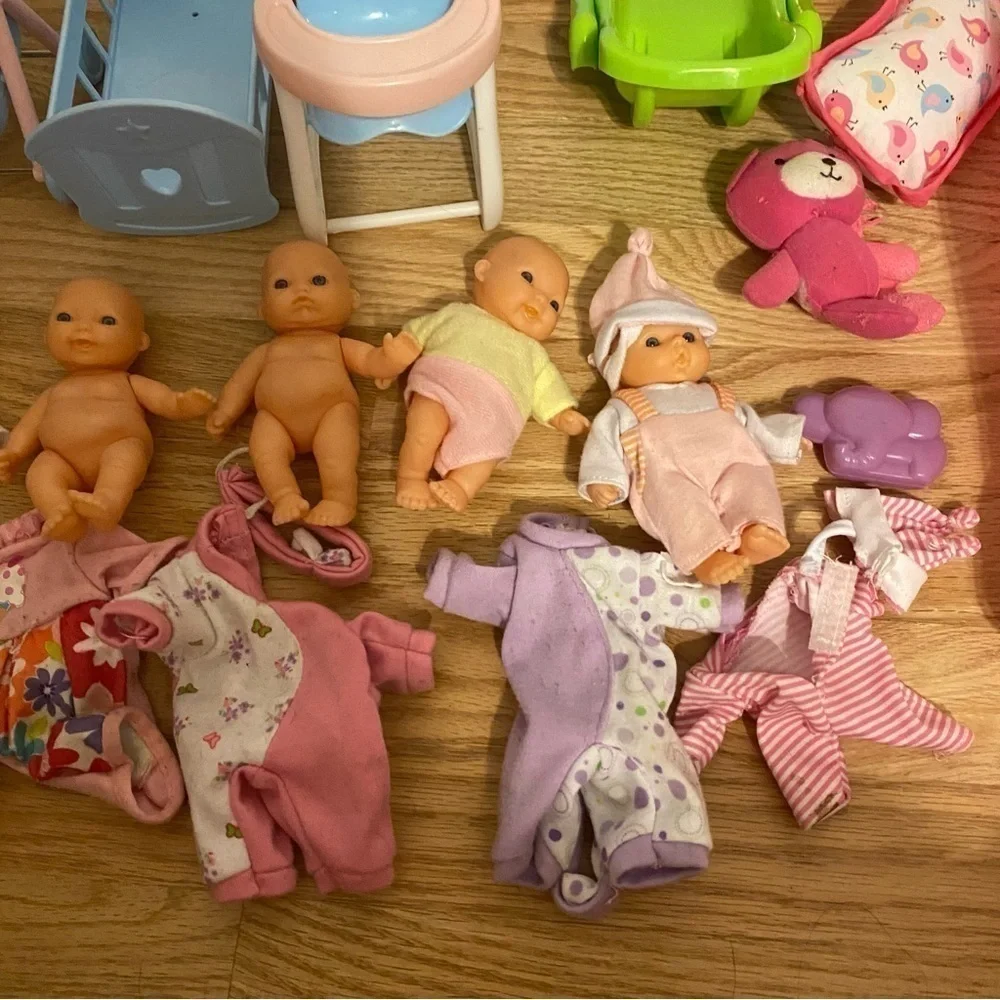 Mini Doll Quintuplets Baby Play Set Crib Swing High Chair Walker Tub Born Zapf